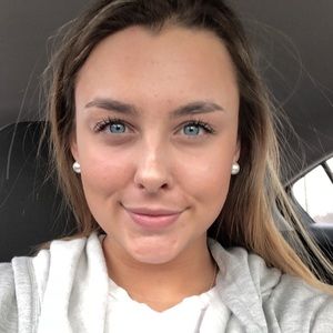 Meet your Posher, Katelyn